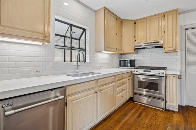 2324 Goldsmith Street B, Houston, TX 77030
