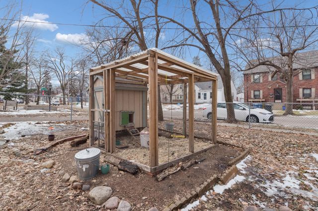 5925 Clinton Avenue, Minneapolis, MN 55419