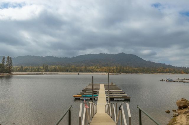 37745 Marina View Dr, Bass Lake, CA 93604