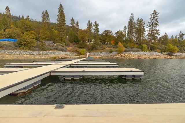 37745 Marina View Dr, Bass Lake, CA 93604