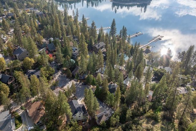 37745 Marina View Dr, Bass Lake, CA 93604