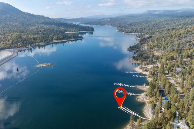 37745 Marina View Dr, Bass Lake, CA 93604