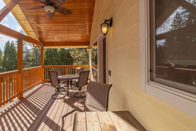 37745 Marina View Dr, Bass Lake, CA 93604