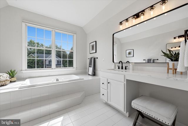 22806 OATLANDS GROVE PL, Ashburn, VA 20148