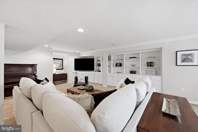 22806 OATLANDS GROVE PL, Ashburn, VA 20148