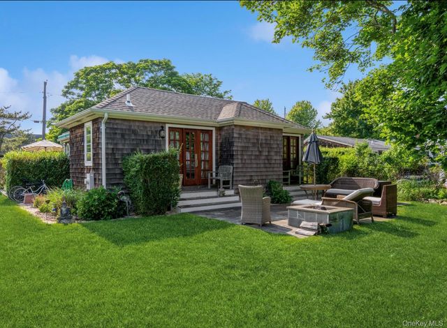 56 Lamb Avenue, Quogue, NY 11959