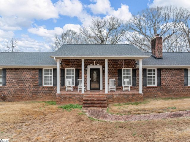 170 Oak Ridge Drive, Jonesville, SC 29353