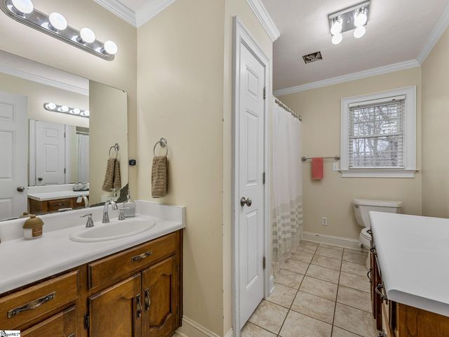 170 Oak Ridge Drive, Jonesville, SC 29353