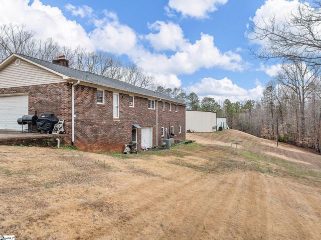 170 Oak Ridge Drive, Jonesville, SC 29353