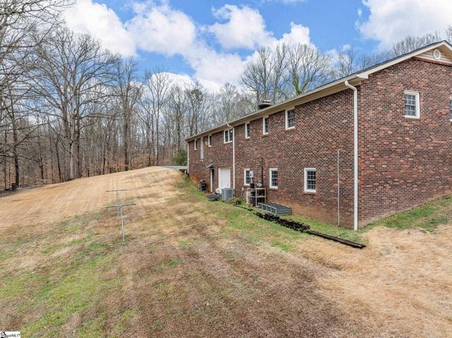170 Oak Ridge Drive, Jonesville, SC 29353