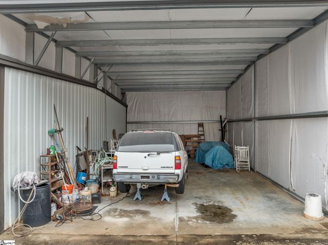 170 Oak Ridge Drive, Jonesville, SC 29353