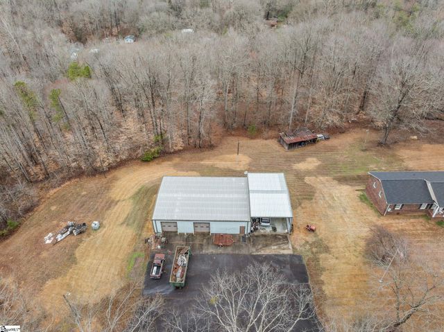 170 Oak Ridge Drive, Jonesville, SC 29353