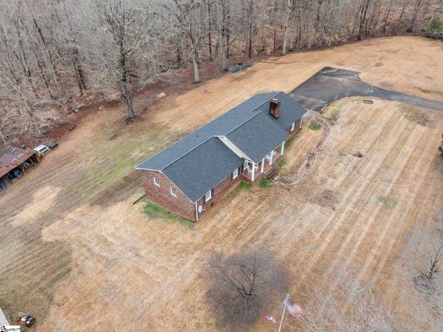 170 Oak Ridge Drive, Jonesville, SC 29353