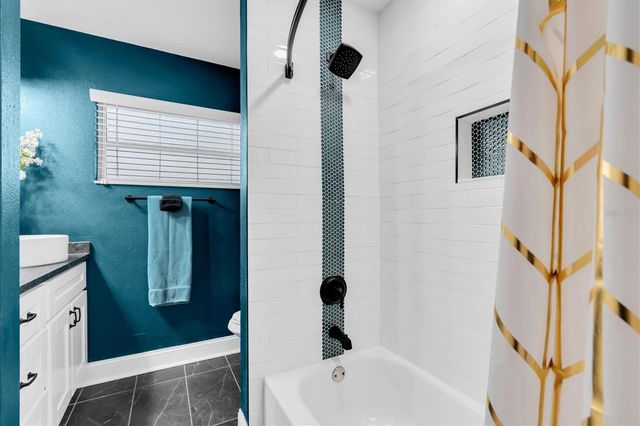 6860 14TH WAY S, St Petersburg, FL 33705