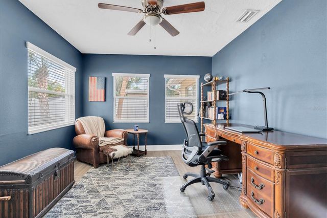 6860 14TH WAY S, St Petersburg, FL 33705
