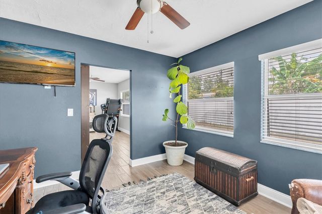 6860 14TH WAY S, St Petersburg, FL 33705