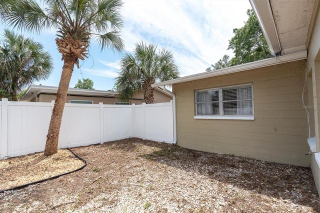 6860 14TH WAY S, St Petersburg, FL 33705