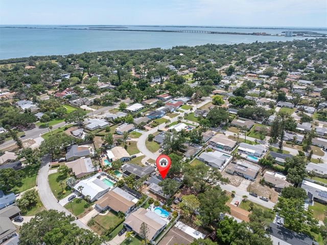6860 14TH WAY S, St Petersburg, FL 33705