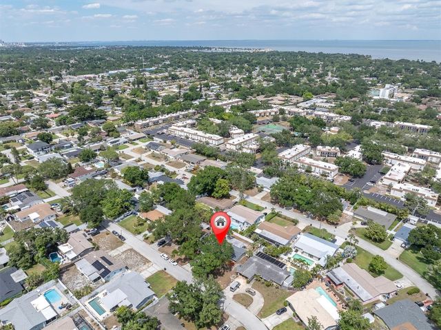 6860 14TH WAY S, St Petersburg, FL 33705