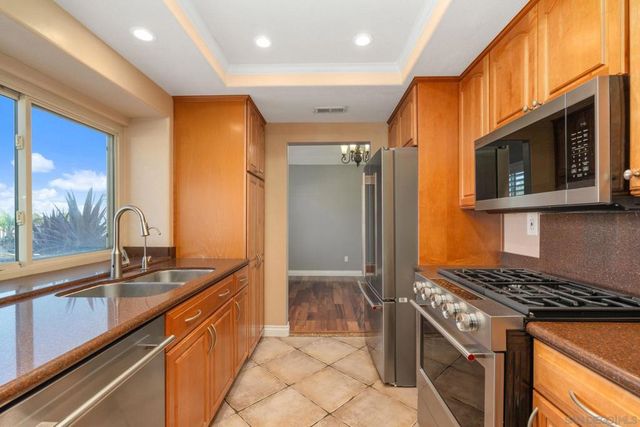 10117 Diamond Head Ct., Spring Valley, CA 91977