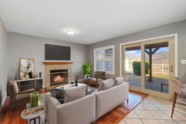 10117 Diamond Head Ct., Spring Valley, CA 91977