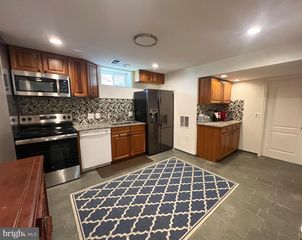 2302 E RANDOLPH AVE #BASEMENT, Alexandria, VA 22301