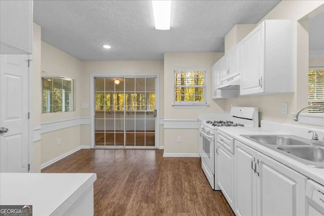 1460 Flattail Run, Lawrenceville, GA 30043