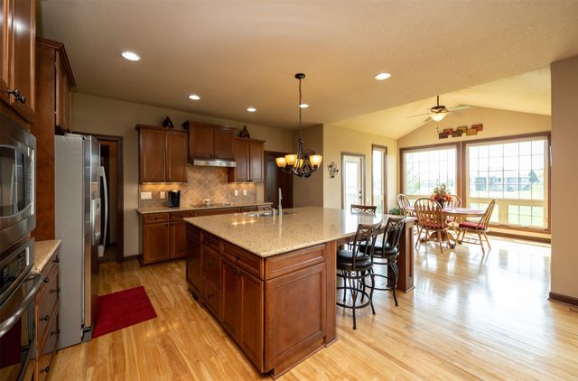 1325 NE 47th Street, Ankeny, IA 50021