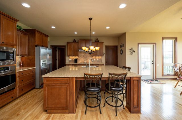 1325 NE 47th Street, Ankeny, IA 50021