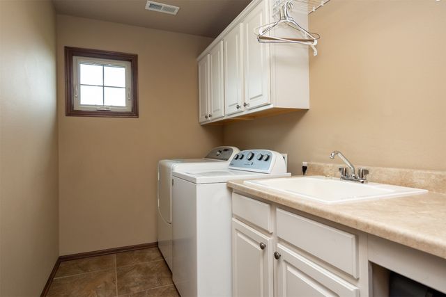 1325 NE 47th Street, Ankeny, IA 50021