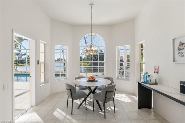 11283 LONGSHORE WAY E, Naples, FL 34119