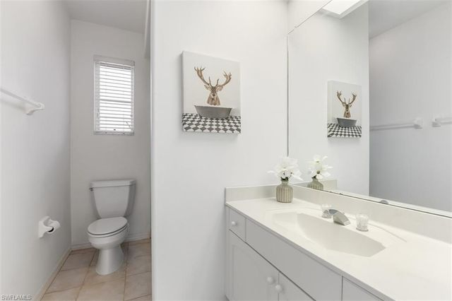 11283 LONGSHORE WAY E, Naples, FL 34119