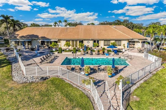 11283 LONGSHORE WAY E, Naples, FL 34119