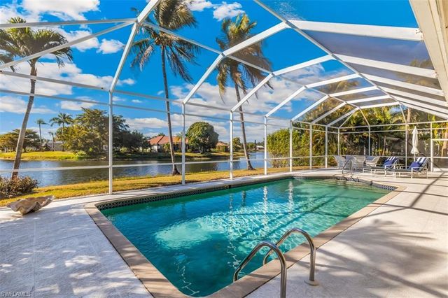 11283 LONGSHORE WAY E, Naples, FL 34119