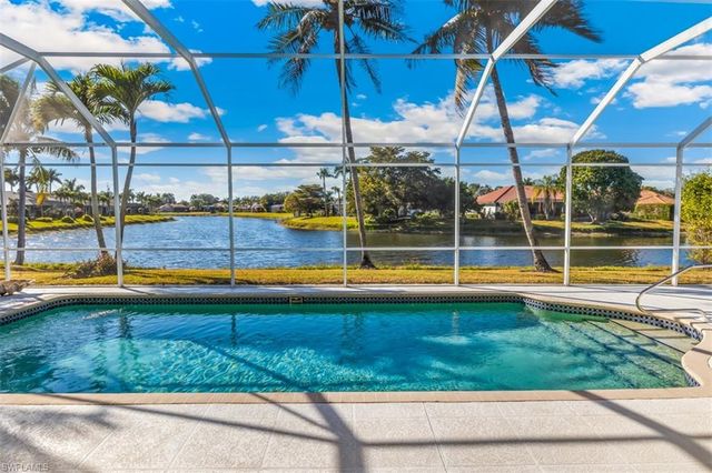 11283 LONGSHORE WAY E, Naples, FL 34119