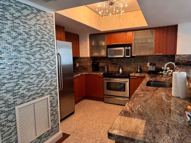 16699 Collins Avenue 2710, Sunny Isles Beach, FL 33160