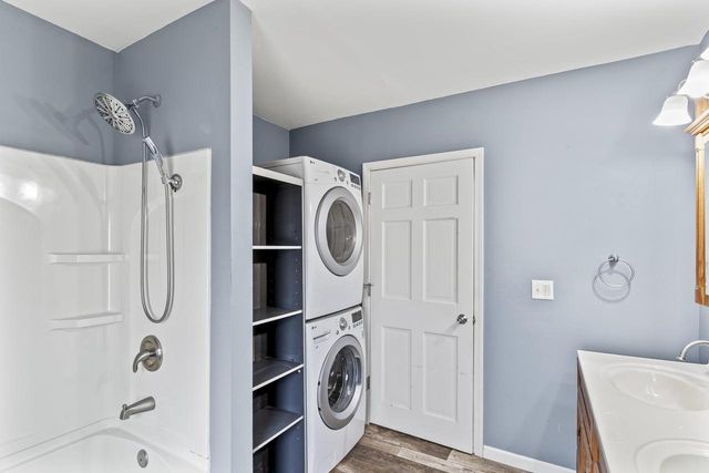 914 W BREWSTER STREET, Appleton, WI 54914