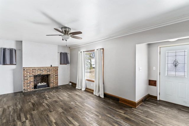 914 W BREWSTER STREET, Appleton, WI 54914