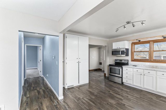 914 W BREWSTER STREET, Appleton, WI 54914