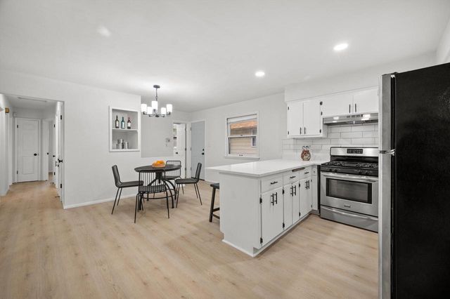 5714 98th STREET, Milwaukee, WI 53225