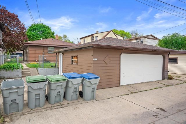 5714 98th STREET, Milwaukee, WI 53225