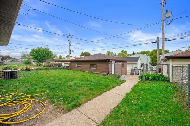 5714 98th STREET, Milwaukee, WI 53225