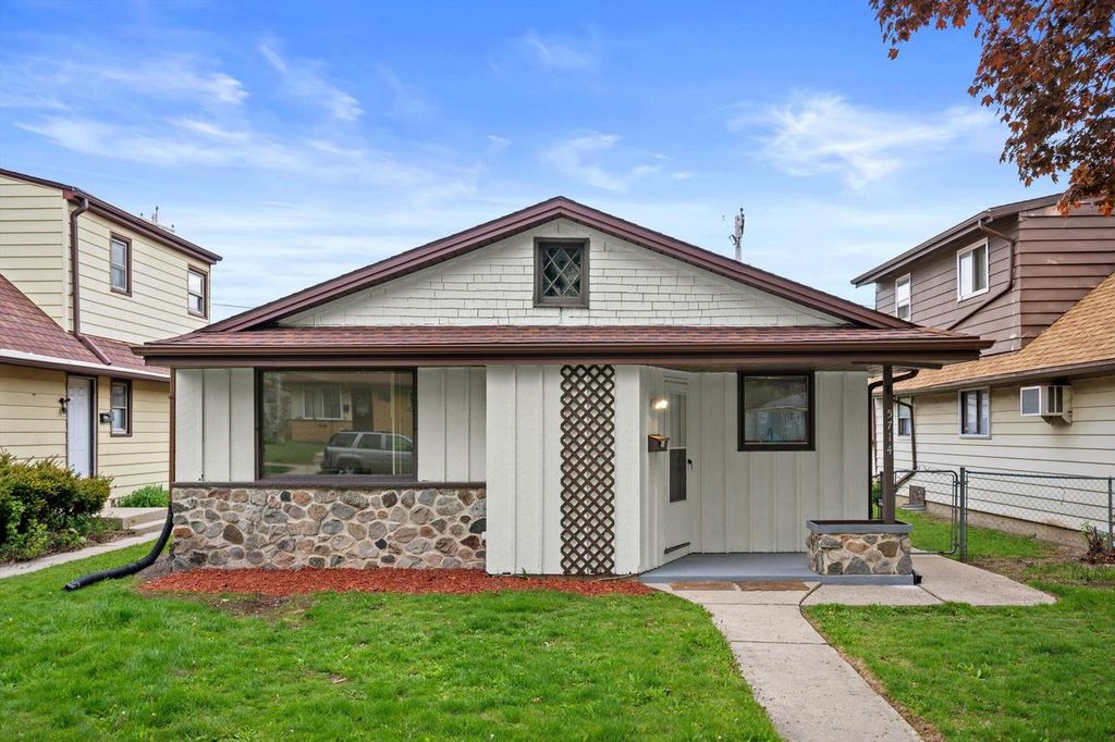 5714 98th STREET, Milwaukee, WI 53225