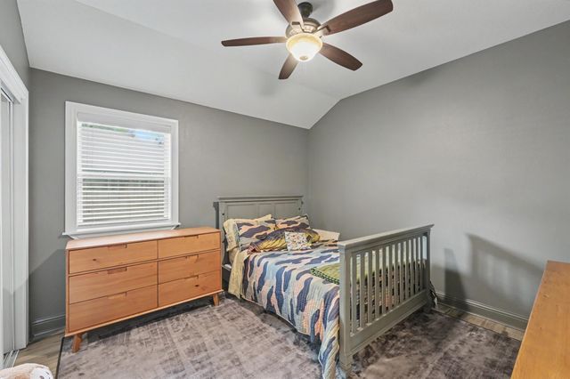 9589 Thousand Oaks Loop, Montgomery, TX 77316