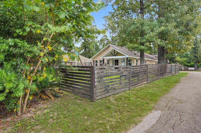 9589 Thousand Oaks Loop, Montgomery, TX 77316