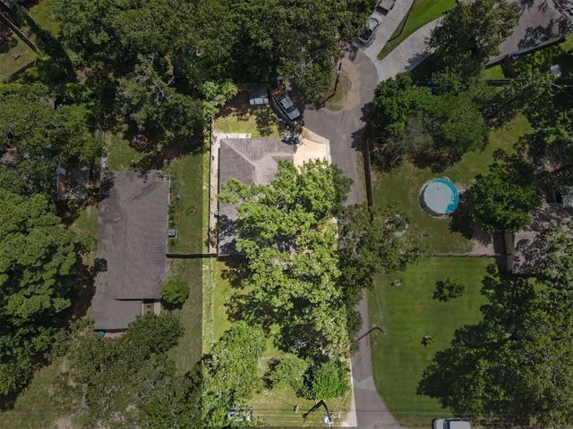 9589 Thousand Oaks Loop, Montgomery, TX 77316