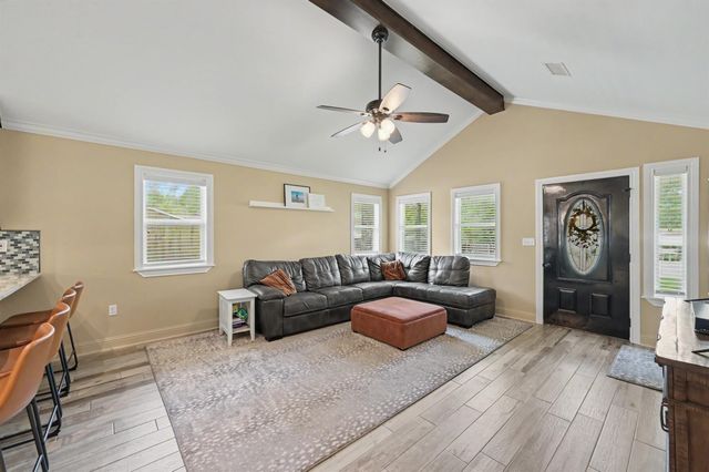 9589 Thousand Oaks Loop, Montgomery, TX 77316