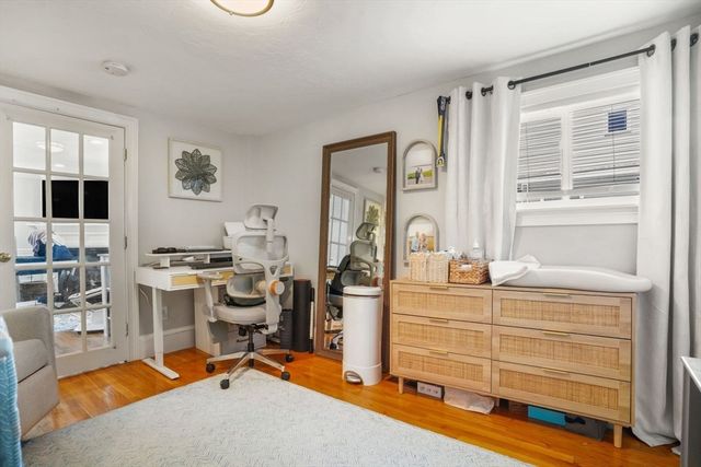 85 F St 1, Boston, MA 02127