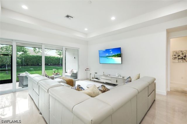 28604 Moraga LN, Bonita Springs, FL 34135