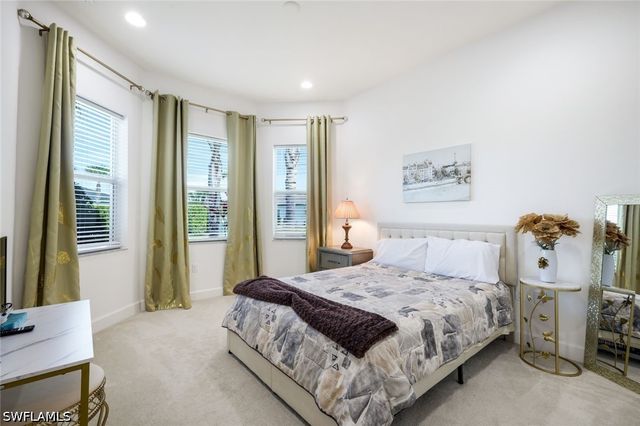 28604 Moraga LN, Bonita Springs, FL 34135